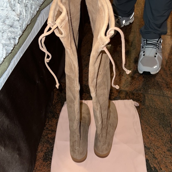 STUART WEITZMAN BOOTS - Picture 4 of 5